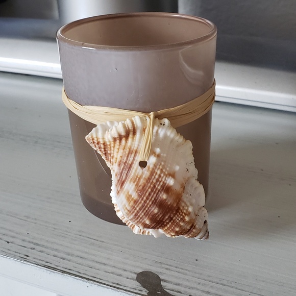 SHELL AND VOTIVE HOLDER - Picture 2 of 2